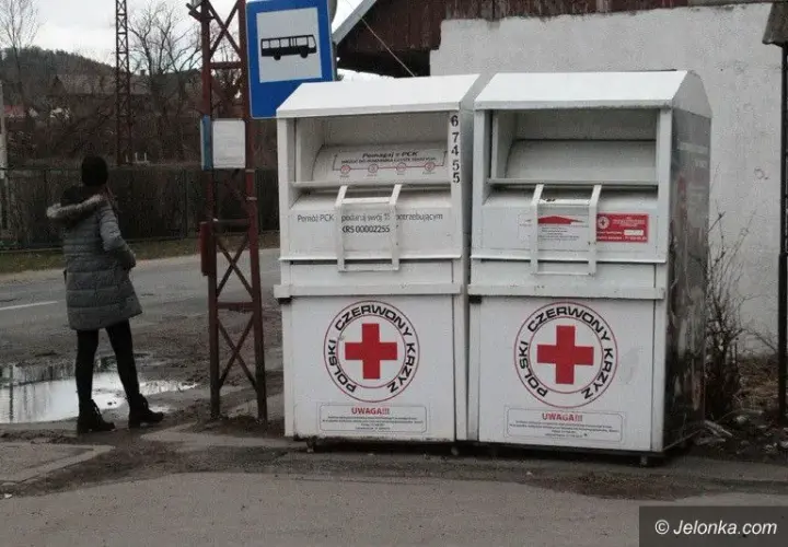 Gdzie oddać odzież używaną: 8 sprawdzonych punktów zbiórki w Polsce