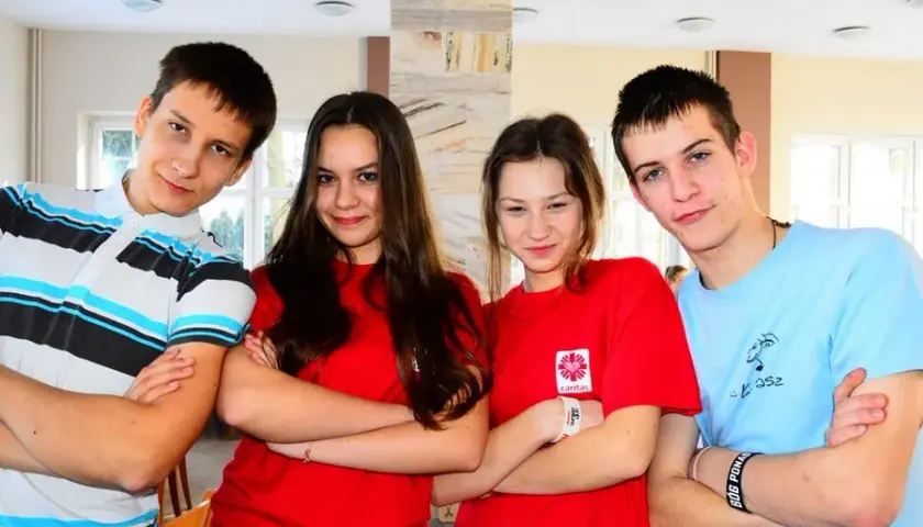 Wolontariat Caritas: Jak zostać i pomagać potrzebującym