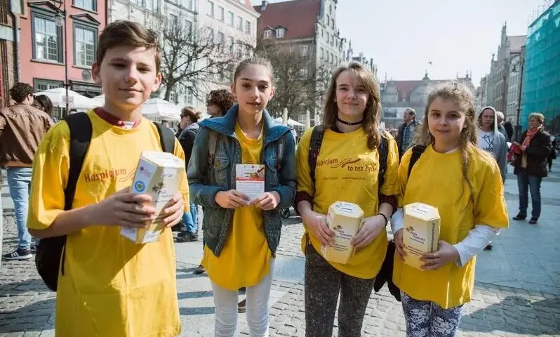 12 inspirujących pomysłów na akcje wolontariatu: od szkoły po miasto