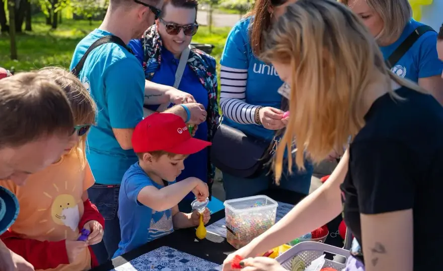 Jak zostać wolontariuszem UNICEF i zmienić życie dzieci w potrzebie
